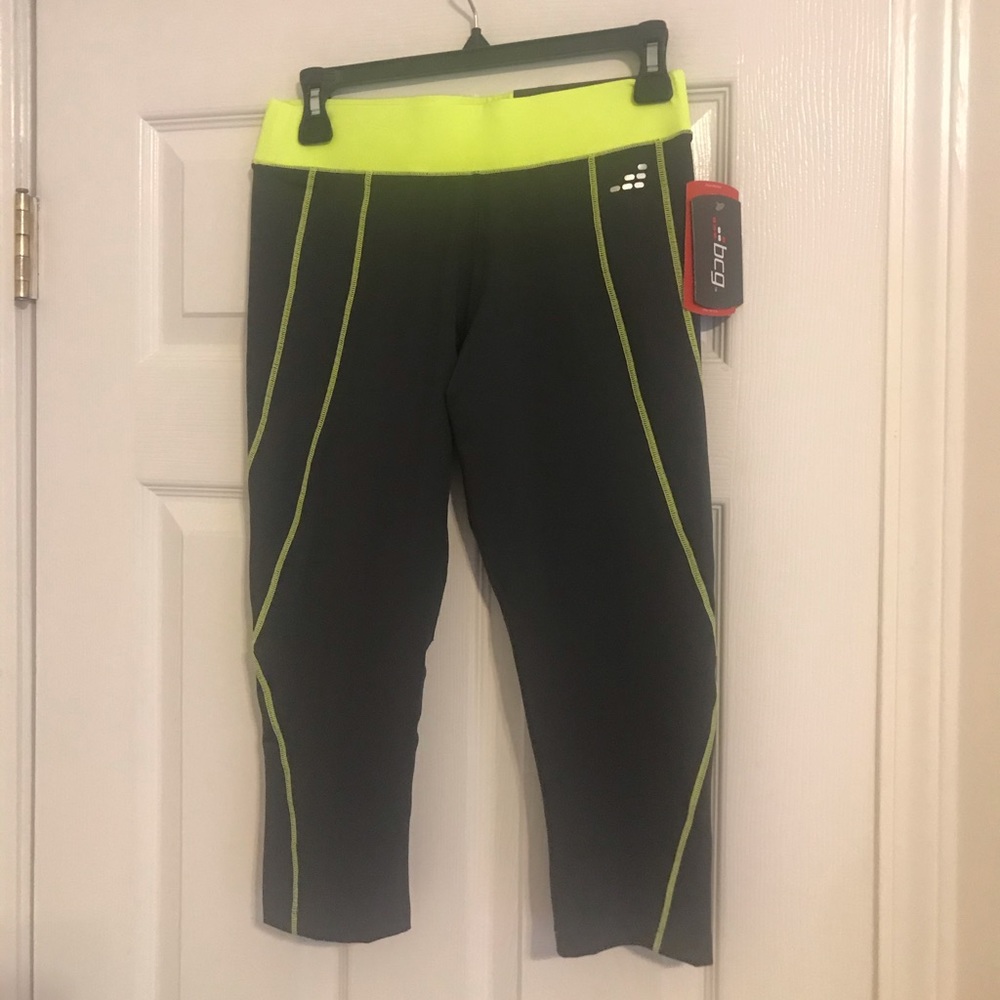 NEW with Tags! 🙌 BCG Training Crop Leggings